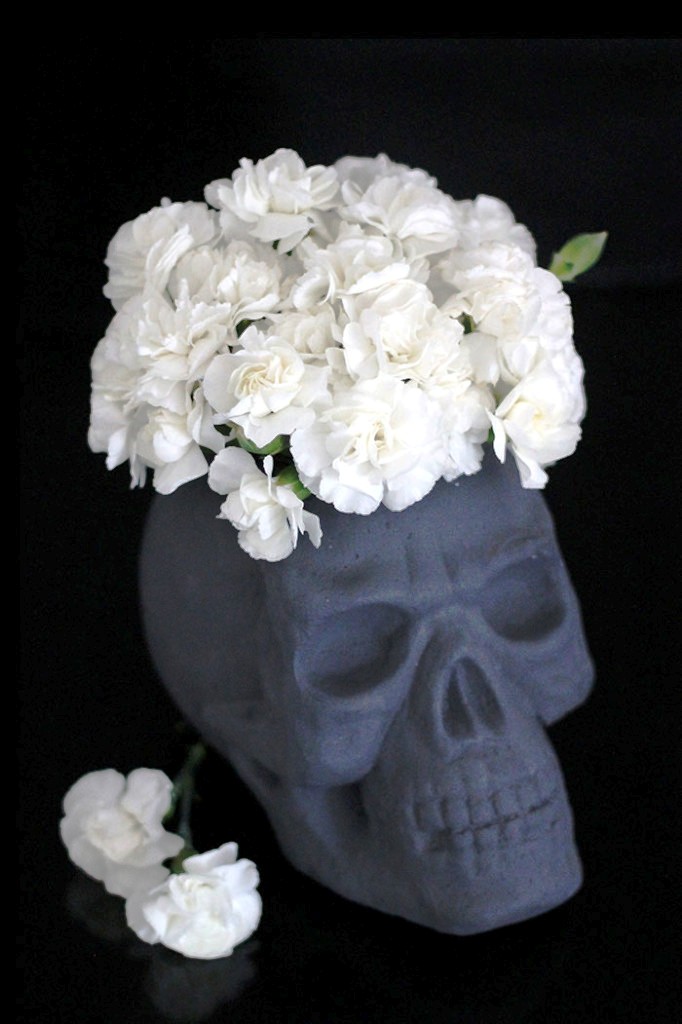 7 Outstanding Diy Skull Vase Ideas for Halloween