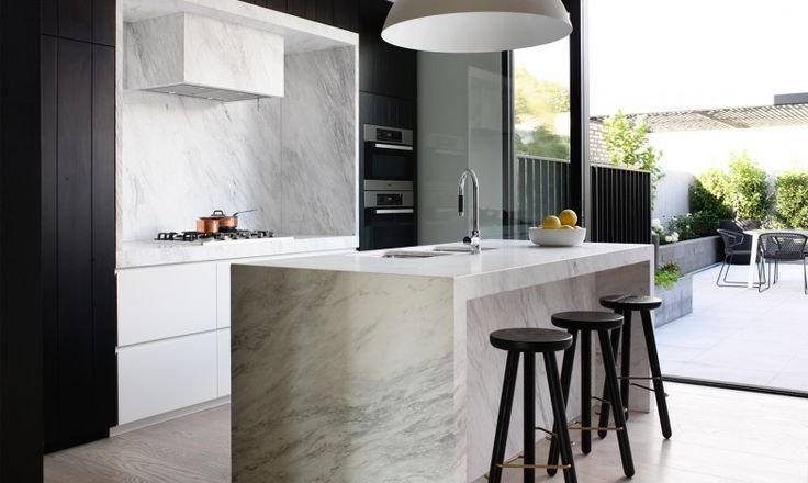 marble kitchen with mini bar