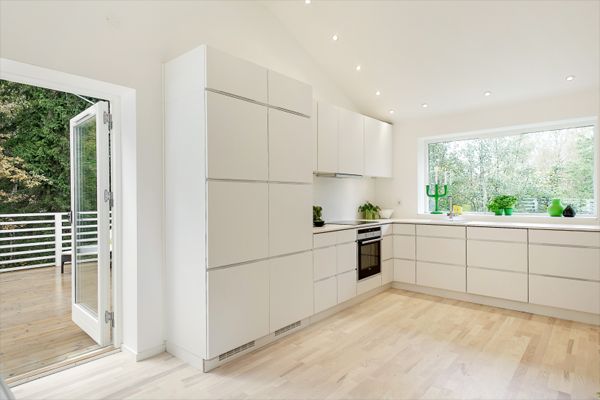 modular-white-kitchen