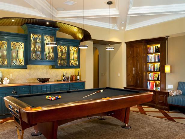 traditional-living-room-billiard-room_