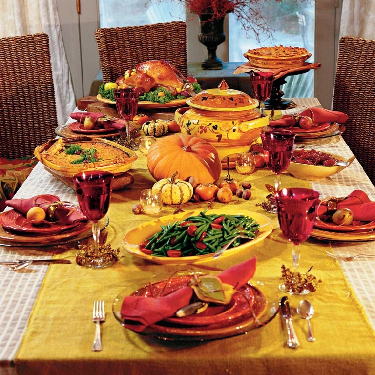 Thanksgiving-Table-Decor