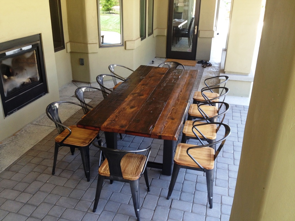 20 Beautiful Reclaimed Wood Dining Table