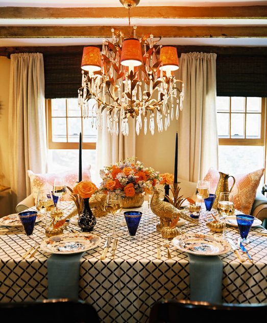 thanksgiving-table-setting-gold-blue-stunning-eddie-ross