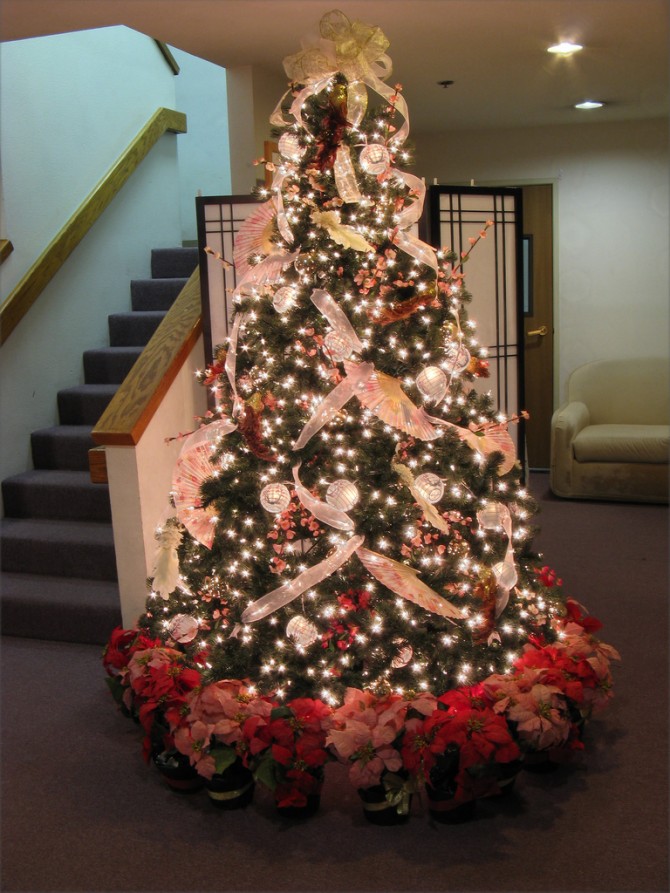 Beautiful-Christmas-Tree-Decorating-Ideas