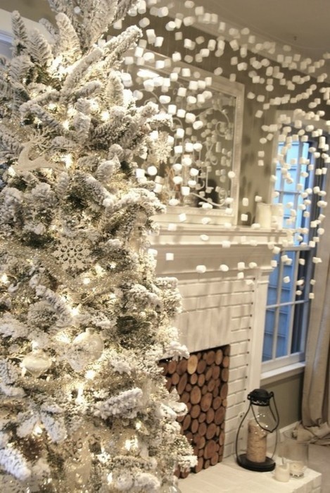 Decoration-Pine-Christmas-Tree