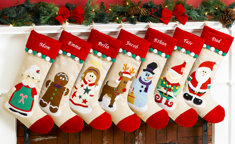 decorating-christmas-stockings