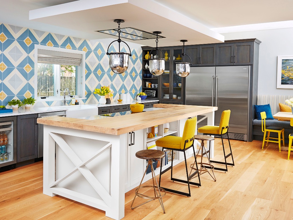 Designing a Modern-Meets-Traditional Kitchen