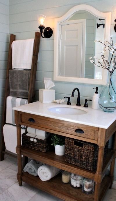 cottage style bathroom