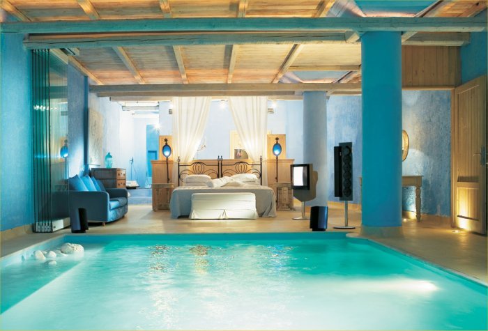 Here's another gorgeous pool bedroom