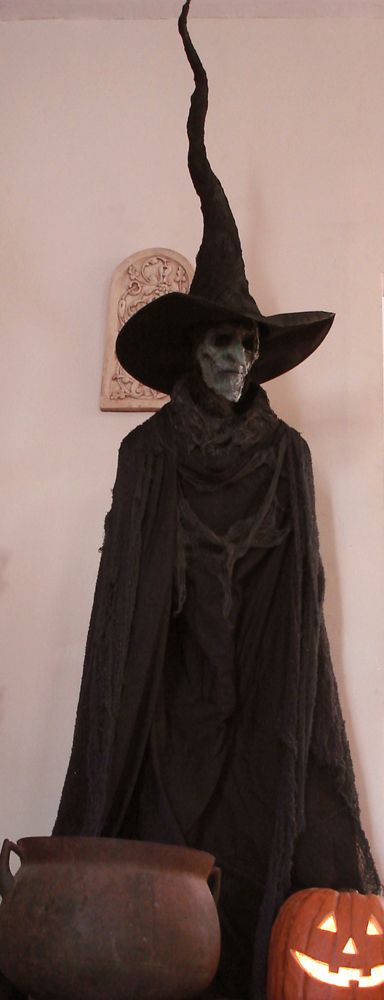 Diy Large Standing Witch Prop