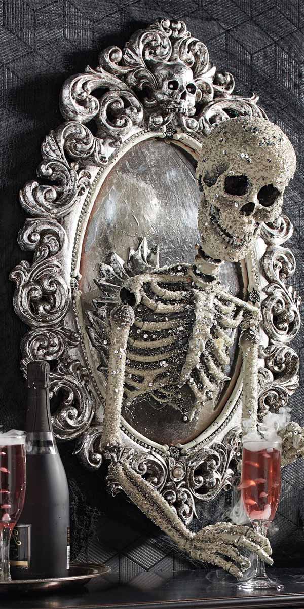 Halloween Skeleton in The Mirror Decor