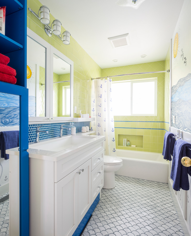 Beach Style Bathroom Design