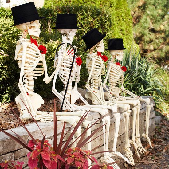 Funny Outdoor Skeleton Crew