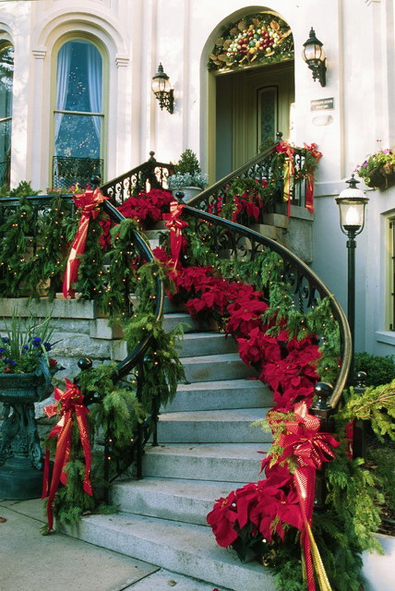 beautiful-christmas-stairs-decoration-ideas-13