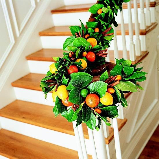 beautiful-christmas-stairs-decoration-ideas-5