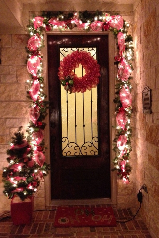 christmas-decorations-front-door-ideas-15