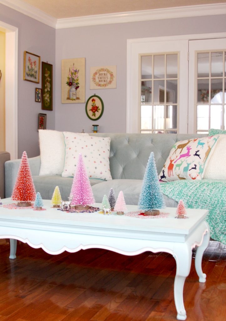 christmas-living-room-decorating-ideas-13