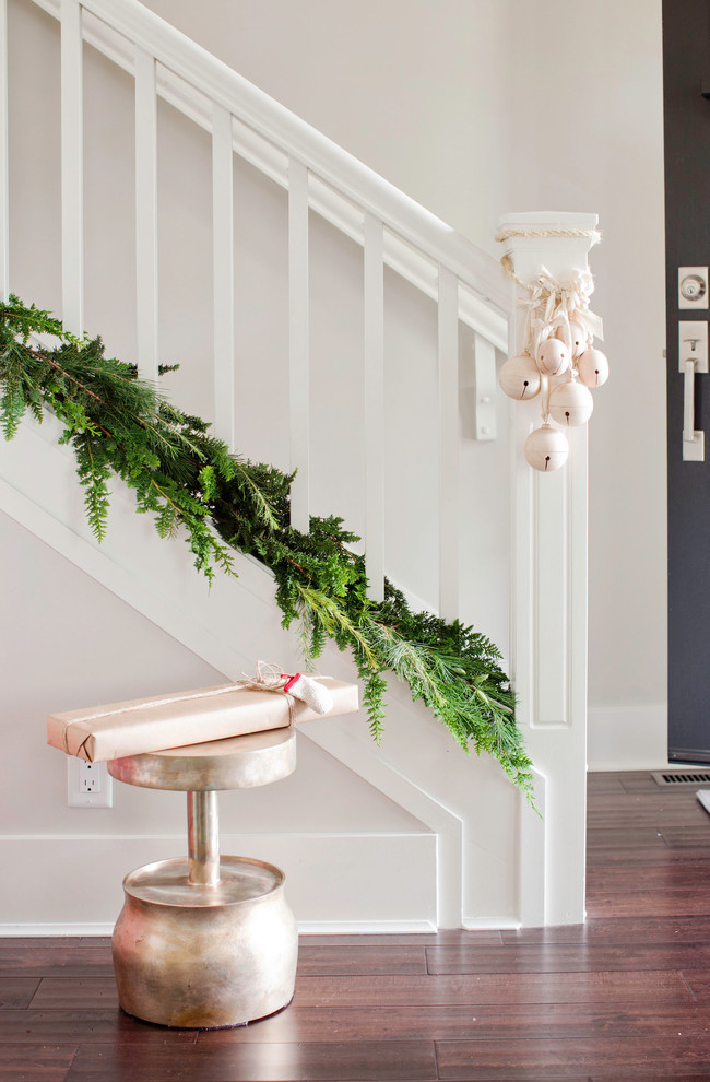 christmas-stairs-decoration-contemporary-style