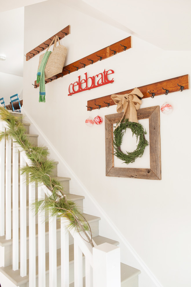 christmas-stairs-decoration-shabby-chic-style