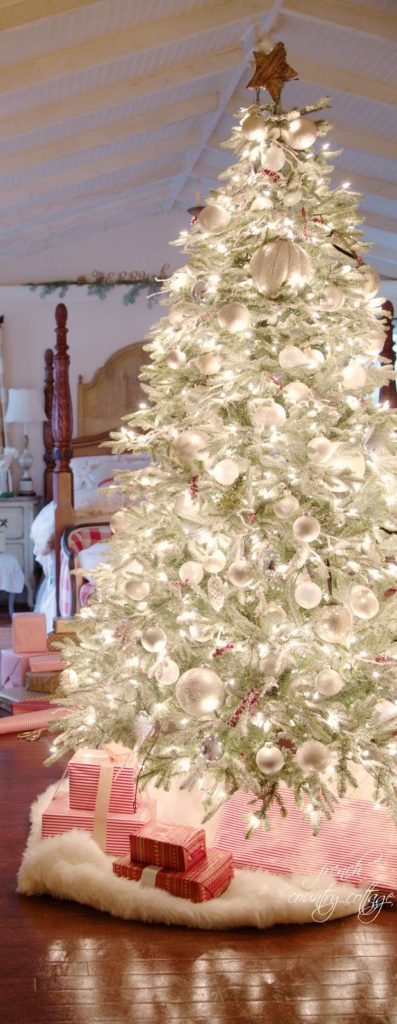 elegant-christmas-trees-decoration-ideas-17