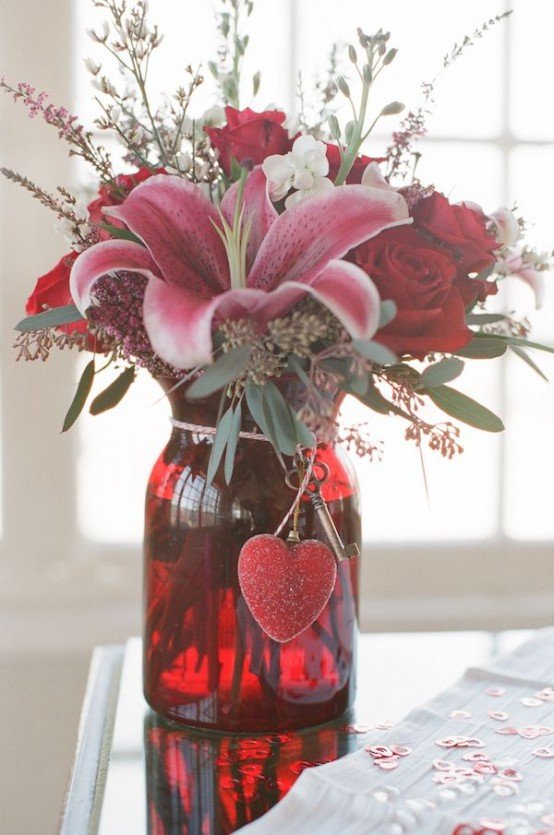 fresh-red-valentines-day-decoration-ideas-12