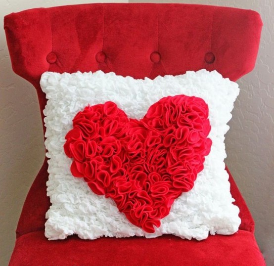 fresh-red-valentines-day-decoration-ideas-24