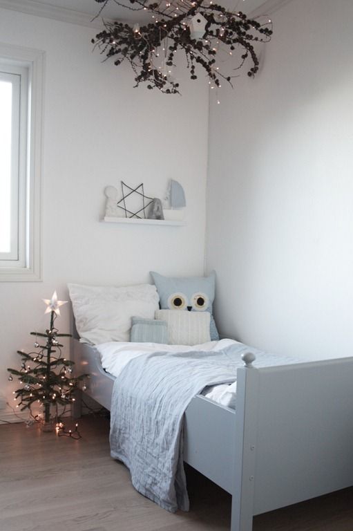 kids-room-christmas-decor-ideas-18