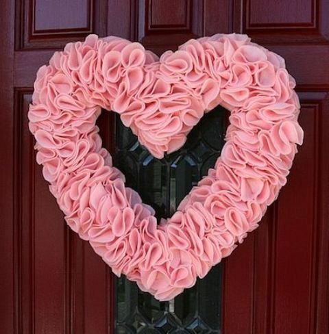 pink-valentines-day-decorations-for-home-10