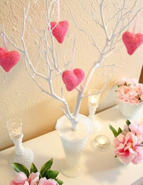 pink-valentines-day-decorations-for-home-18