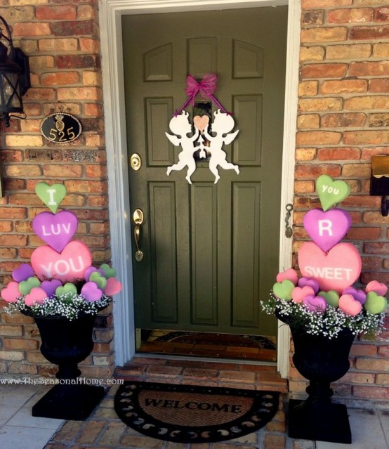 unique-outdoor-valentine-decor-ideas-2