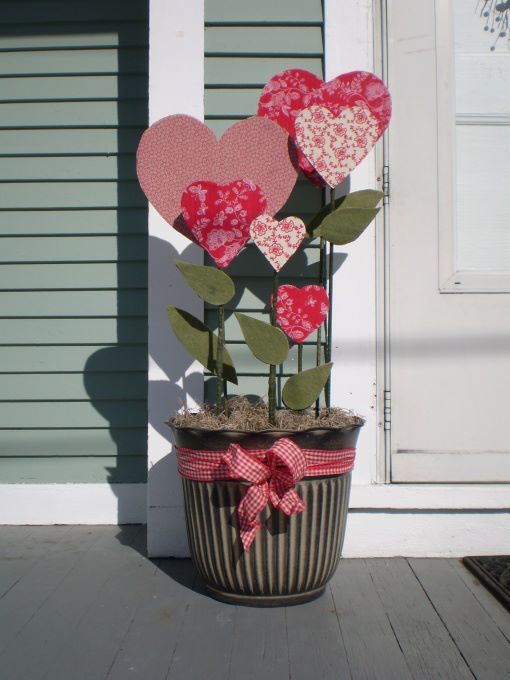 unique-outdoor-valentine-decor-ideas-5