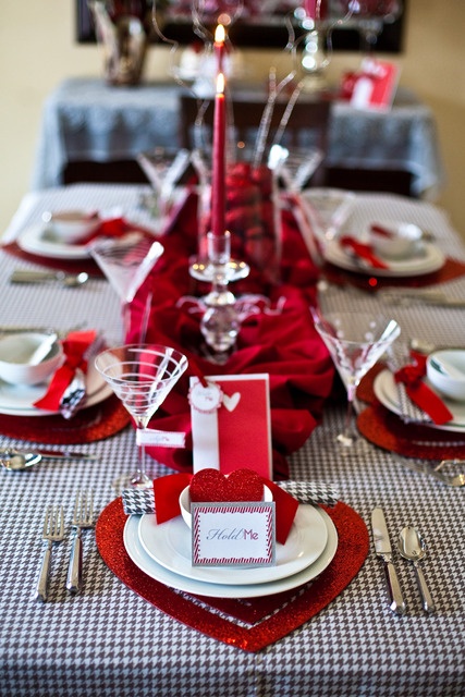 Valentin's day décor 30 Romantic Valentine’s Day Dinining Decoration Ideas