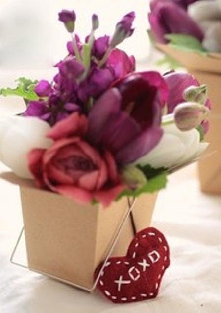 valentines-day-floral-arrangement-ideas-29