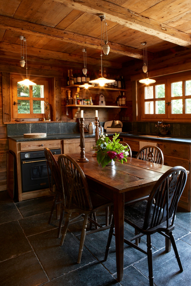 Small Rustic Style Kitchen