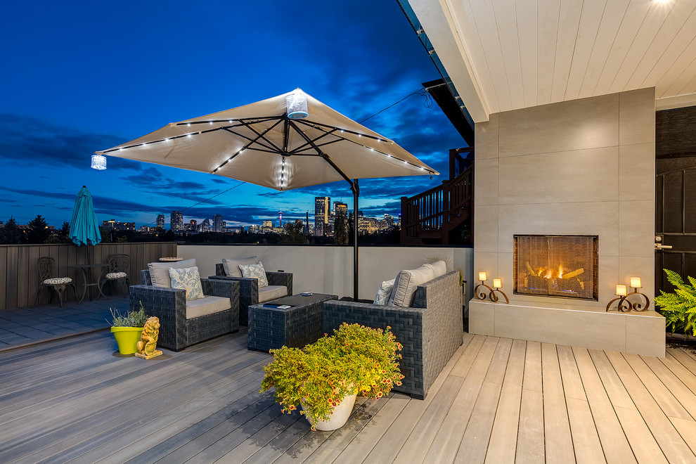 Transitional Backyard Deck Design