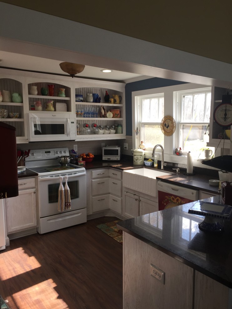 Shabby-Chic Style Kitchen Pantry Design