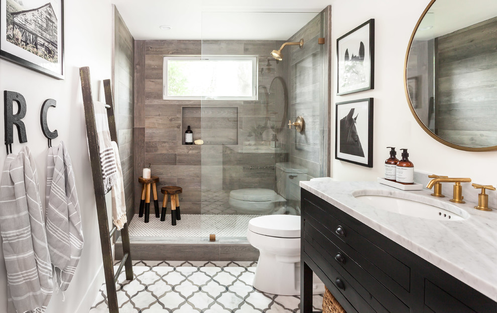 Farmhouse Bathroom Design