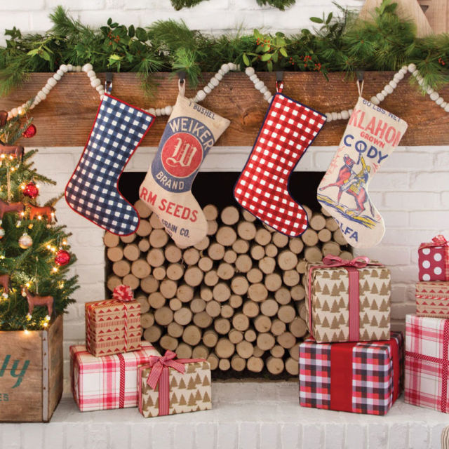 Christmas Fireplace Decoration Ideas