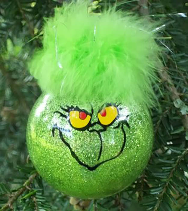 DIY Green Christmas Ball Ornaments