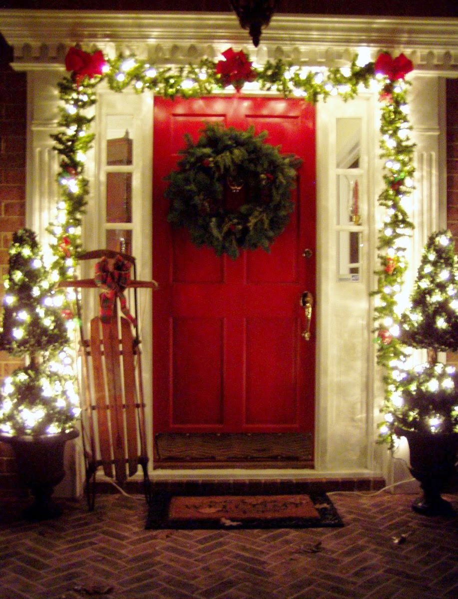 DIY Outdoor Christmas Decorating Ideas for Porch