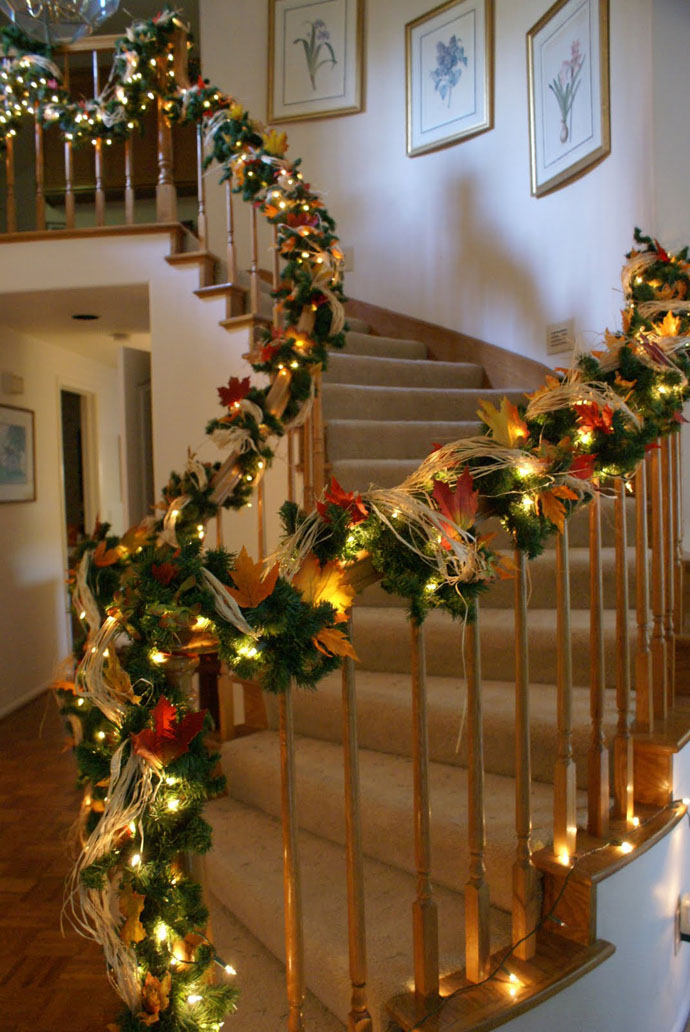 Christmas Staircase Decorations