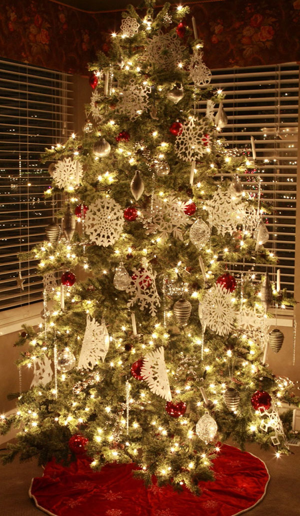 Christmas Tree with Cutout Snowflakes Ornaments
