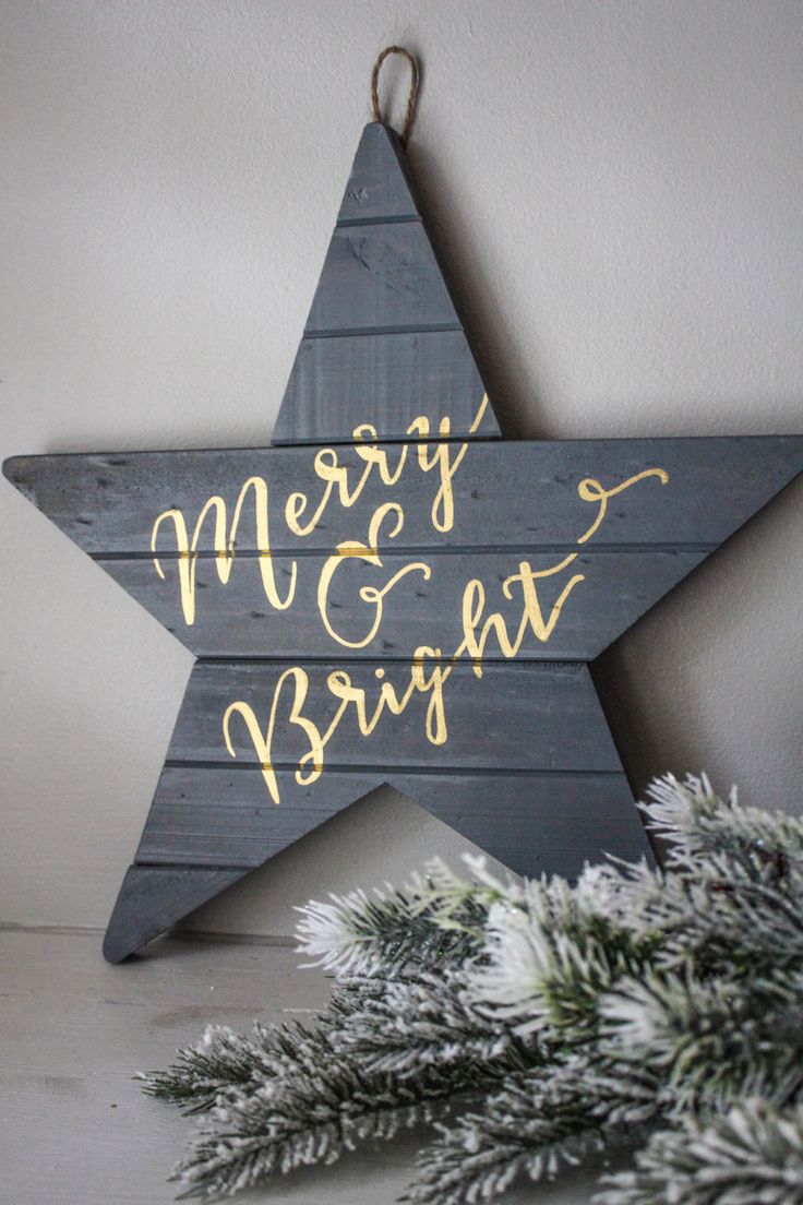 DIY Christmas Wall Art Ideas Thewowdecor (26)