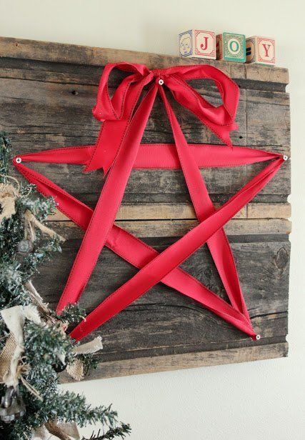 DIY Christmas Wall Art Ideas Thewowdecor (5)