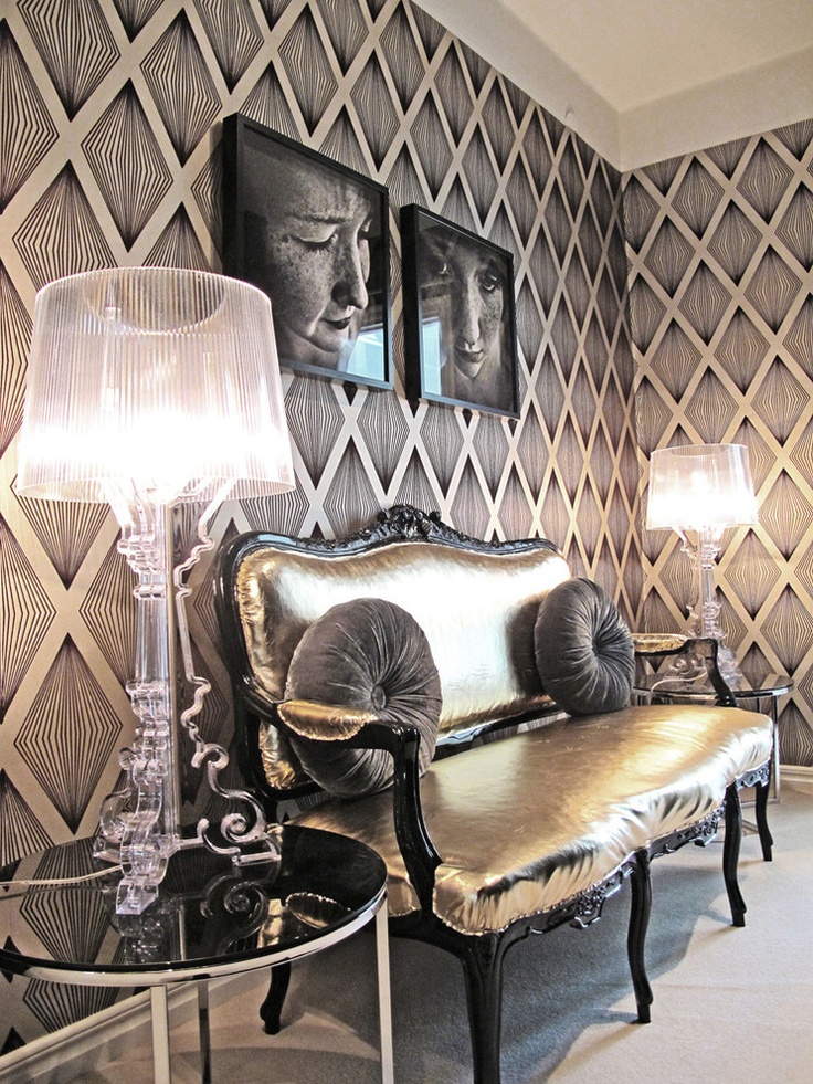 Modern-Victorian-Living-Room-Design