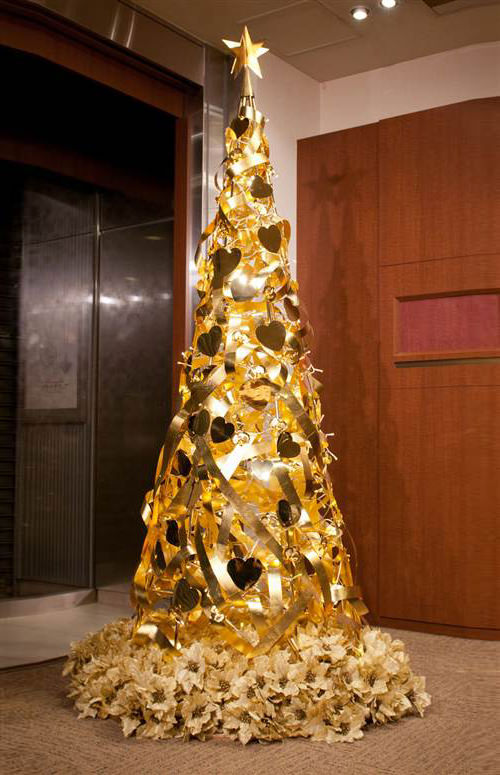 Pure Gold Christmas Tree Thewowdecor