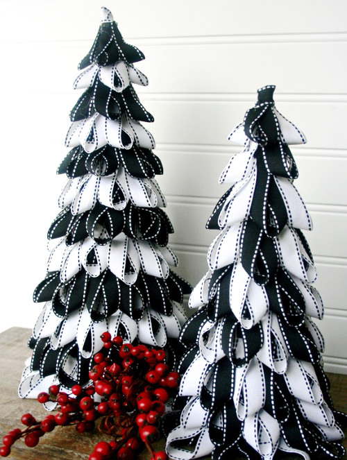 Ribbons Christmas Tree Thewowdecor