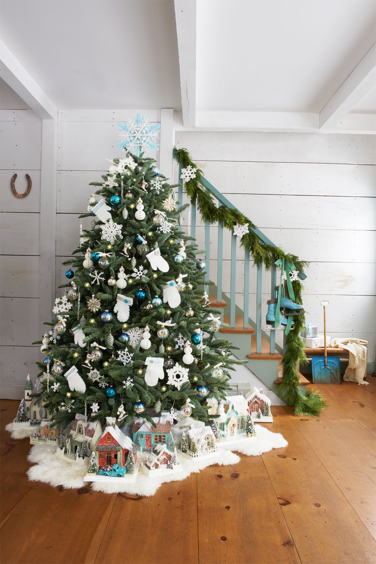 Best Decorated Christmas Trees 2017 (18)