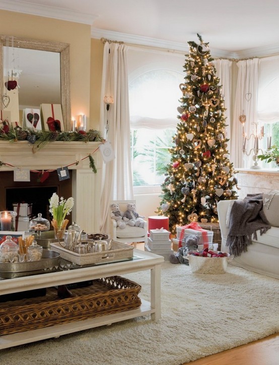 Christmas Living Room Decor Ideas thewowdecor (25)