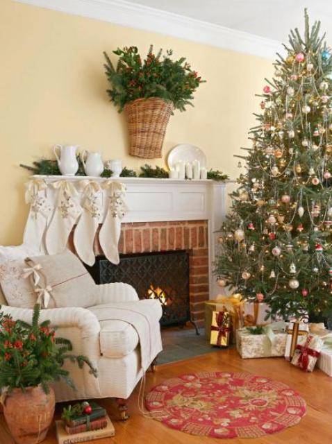 Christmas Living Room Decor Ideas thewowdecor (37)